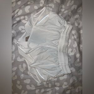 White lululemon hotty hots